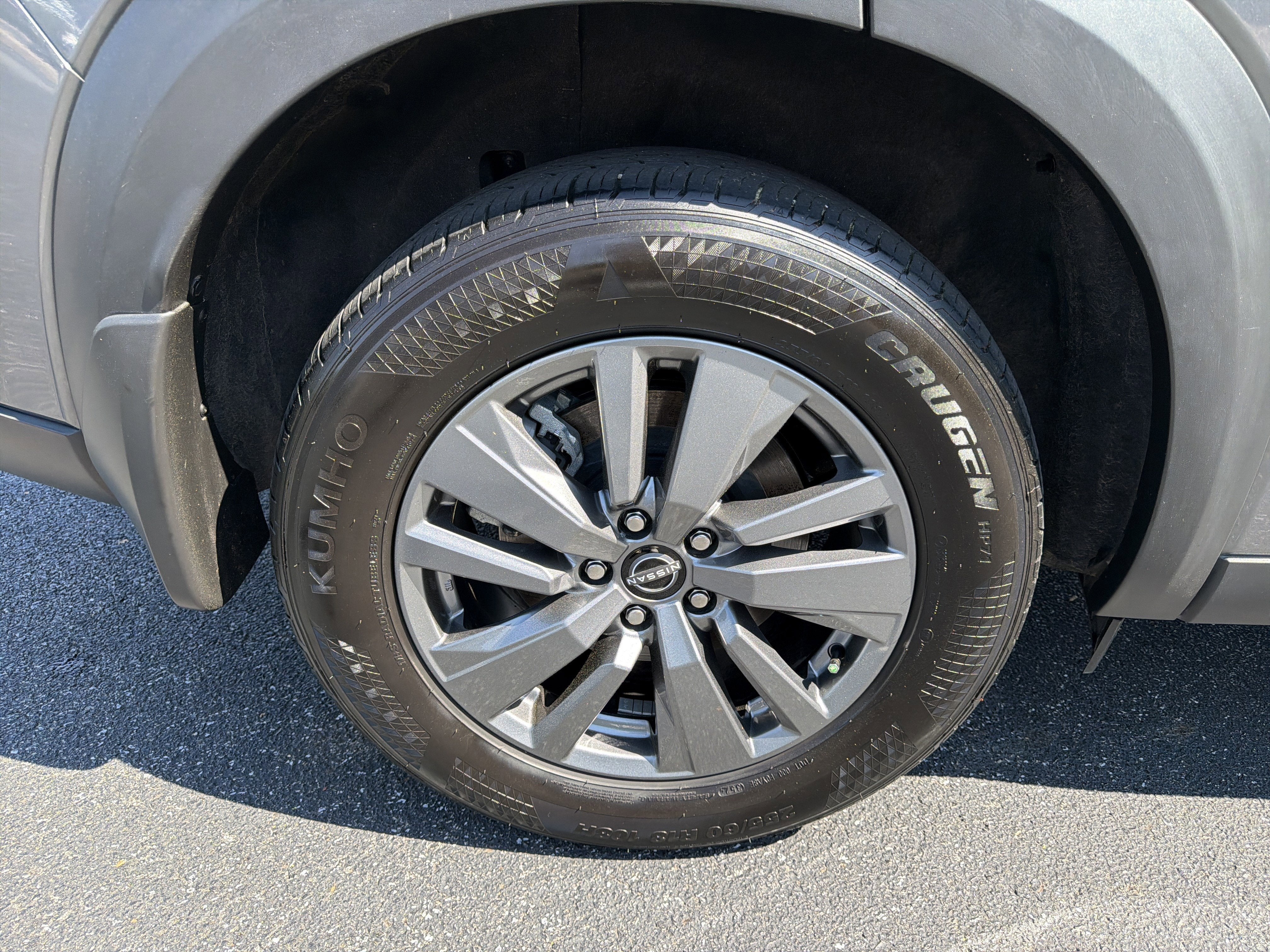 2024 Nissan Pathfinder S