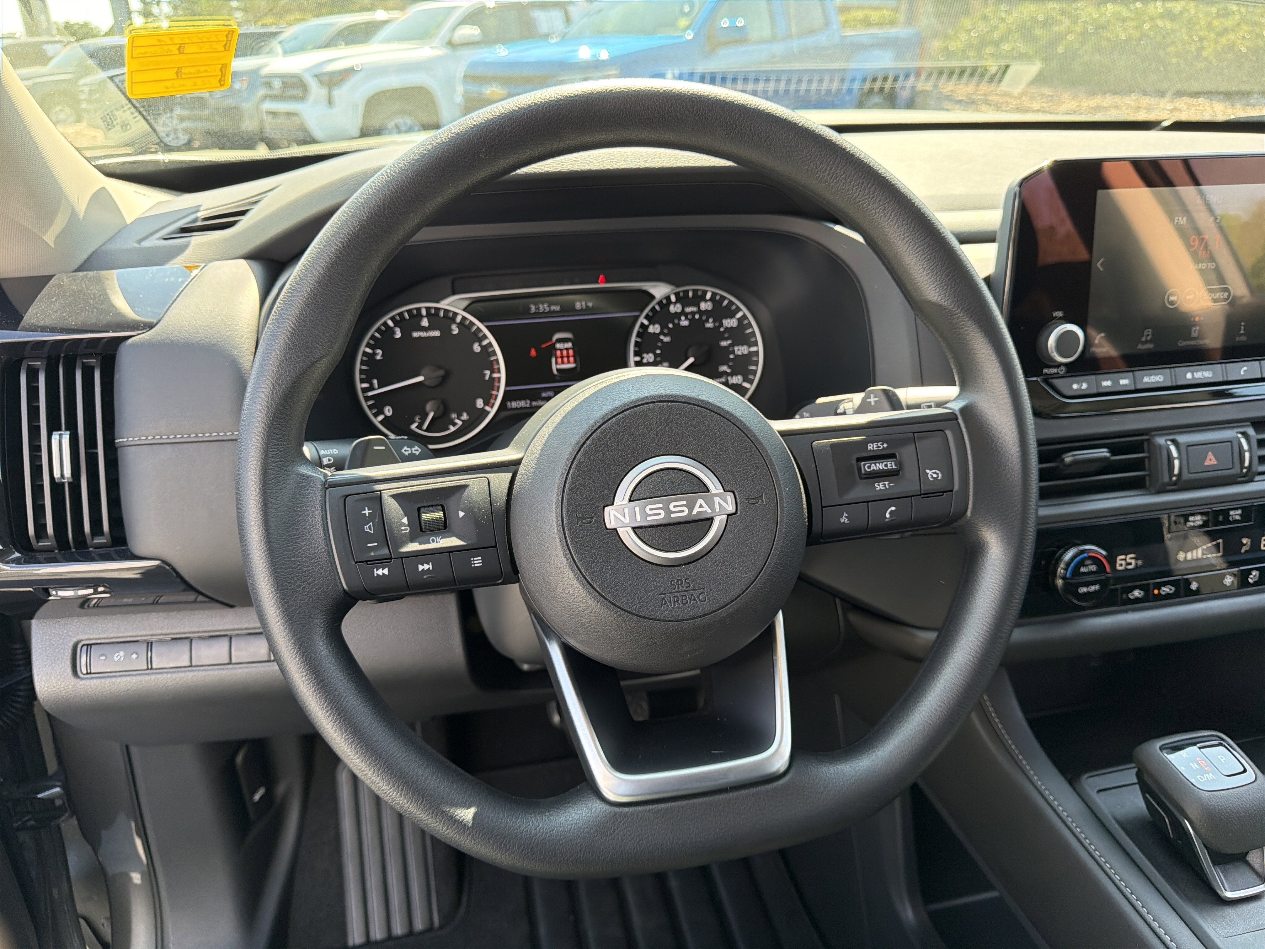 2024 Nissan Pathfinder S