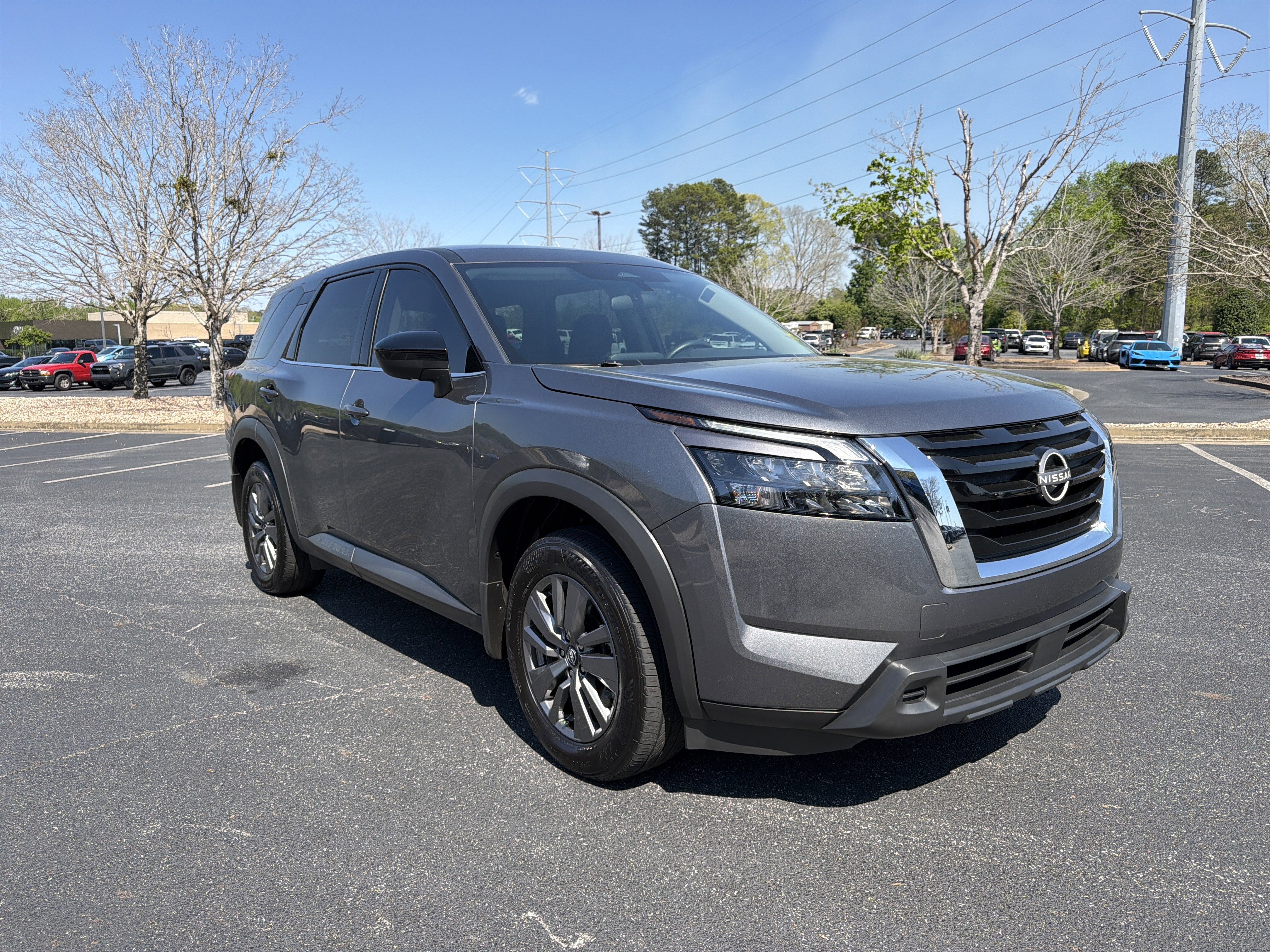 2024 Nissan Pathfinder S