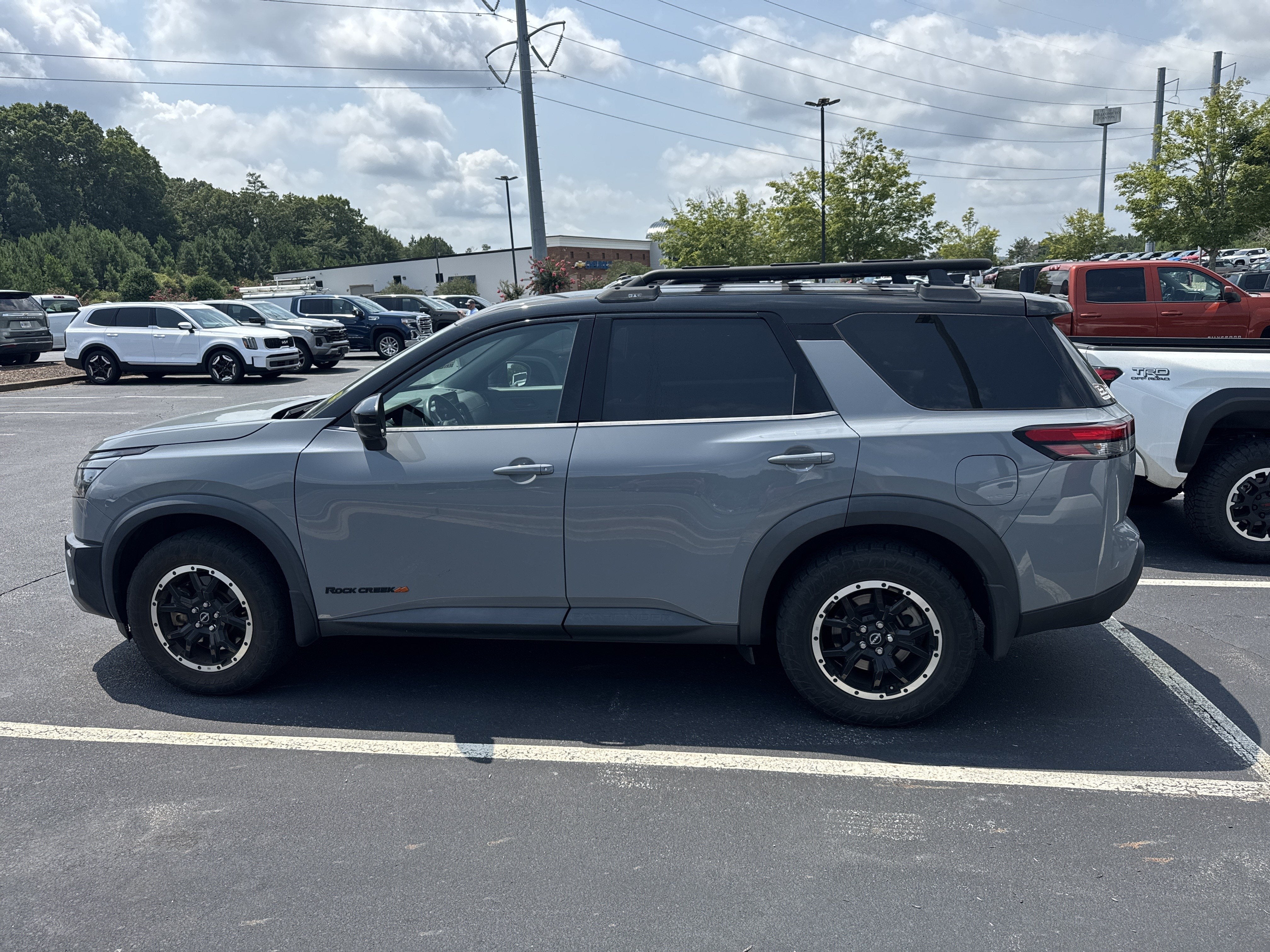2023 Nissan Pathfinder Rock Creek