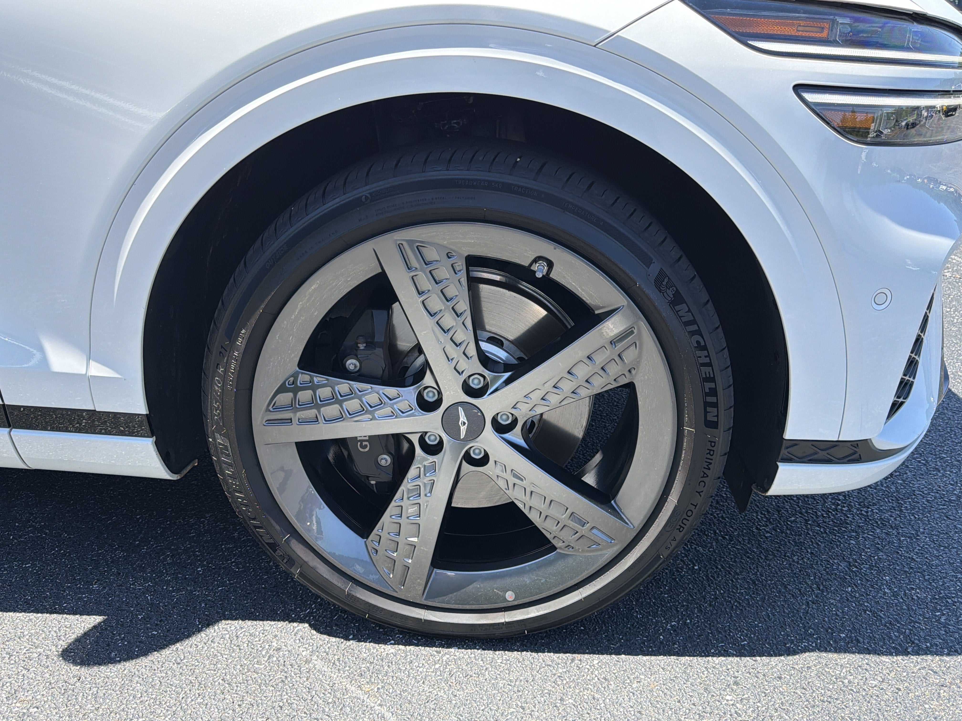 2025 Genesis GV70 2.5T