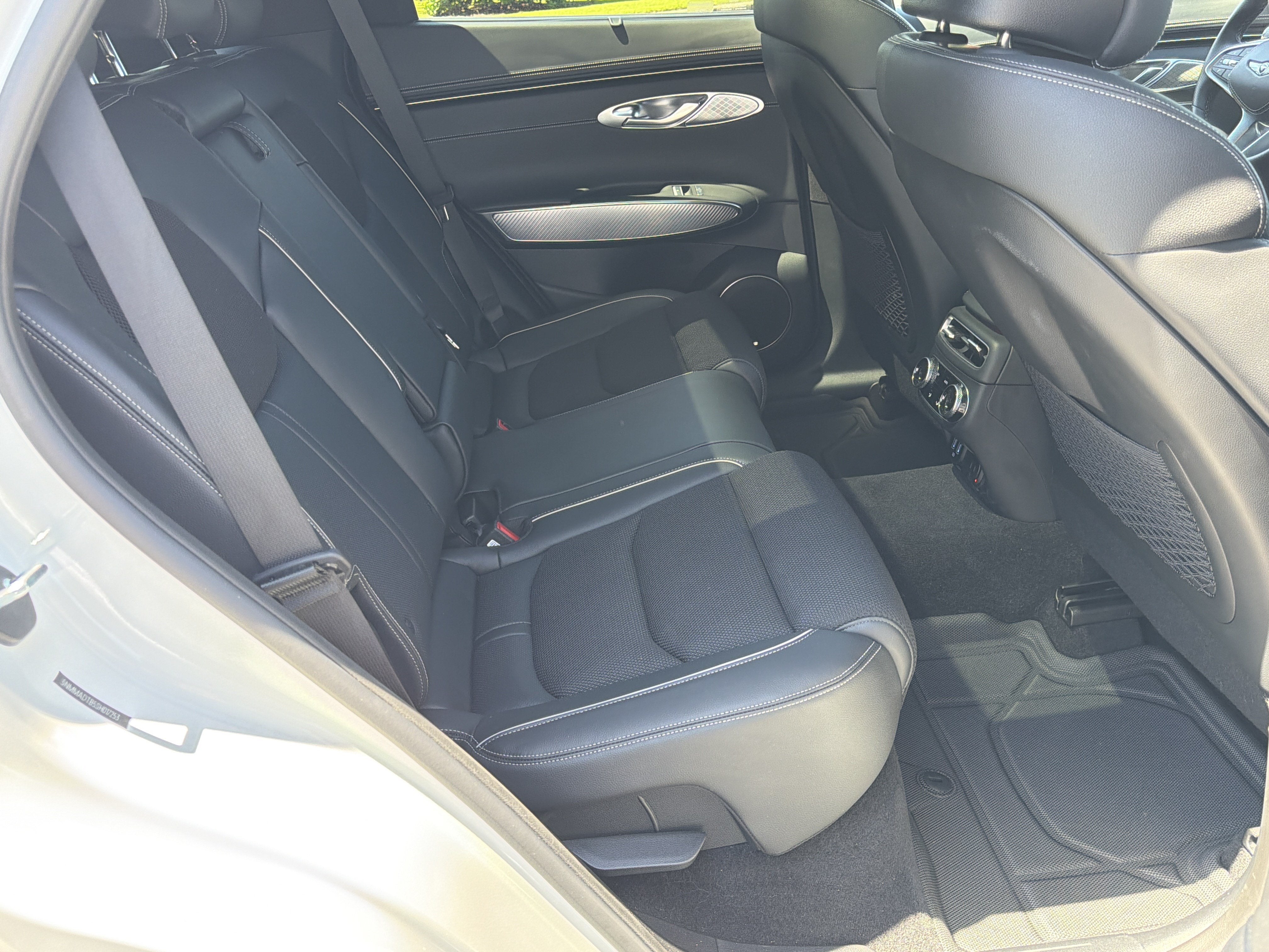 2025 Genesis GV70 2.5T