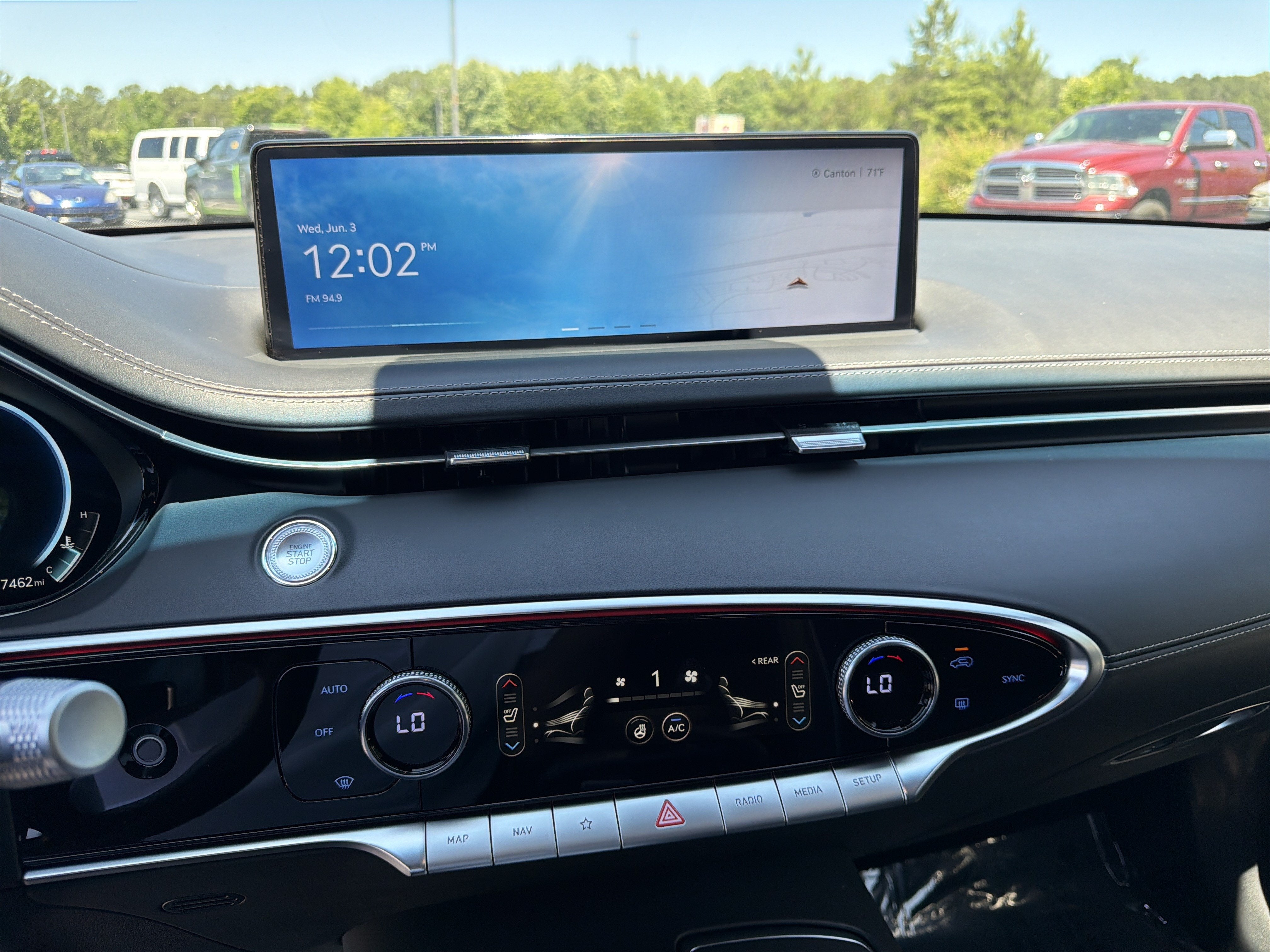 2025 Genesis GV70 2.5T