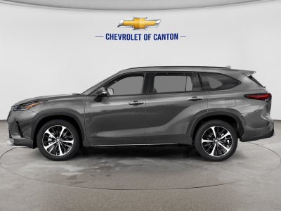 2022 Toyota Highlander XSE