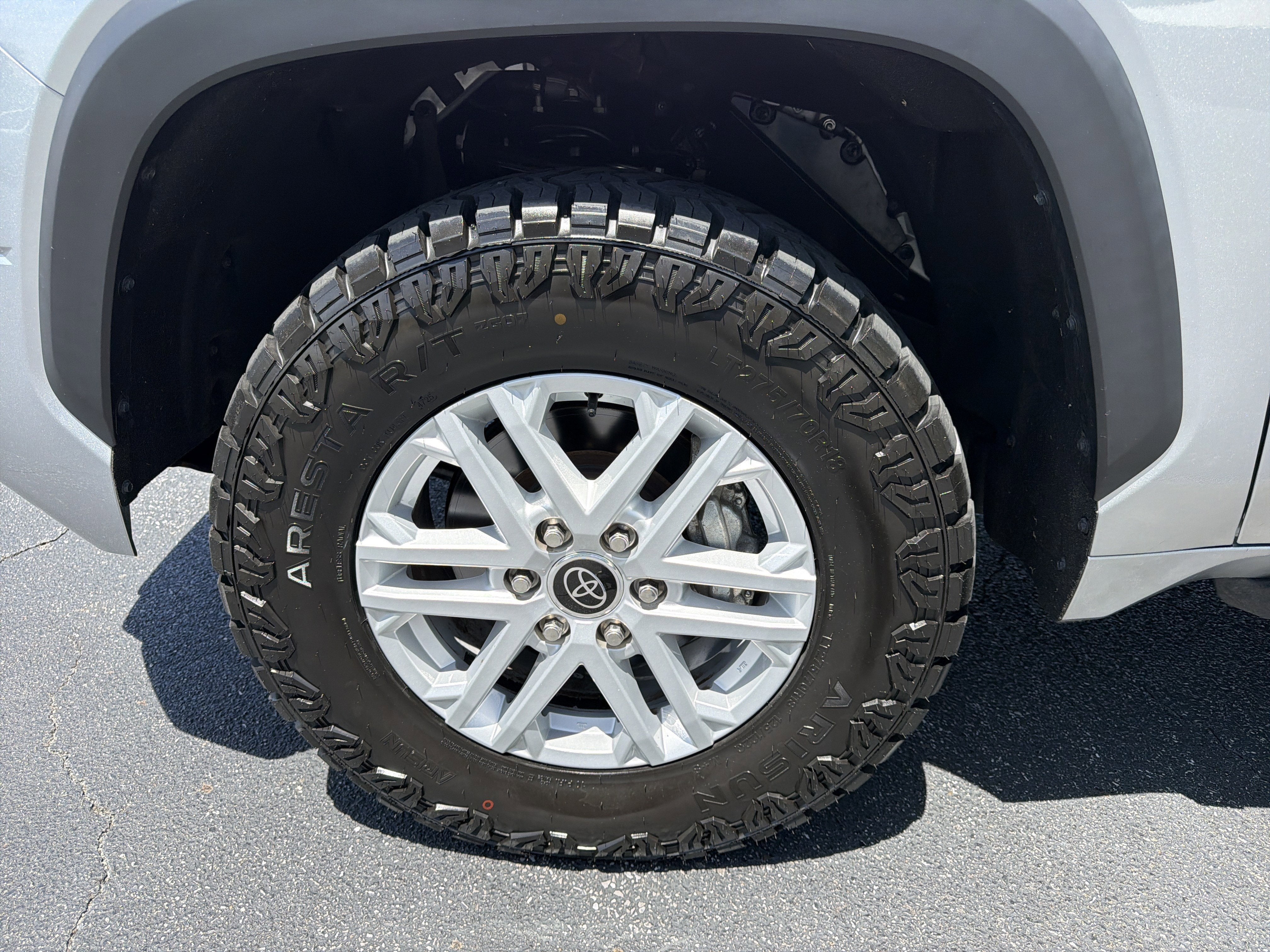 2024 Toyota Tundra 4WD SR5