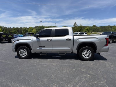 2024 Toyota Tundra 4WD SR5