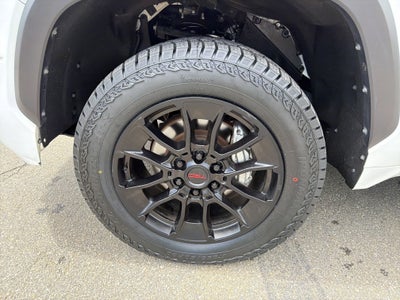 2024 Toyota Tundra 4WD SR5