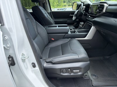 2024 Toyota Tundra 4WD SR5