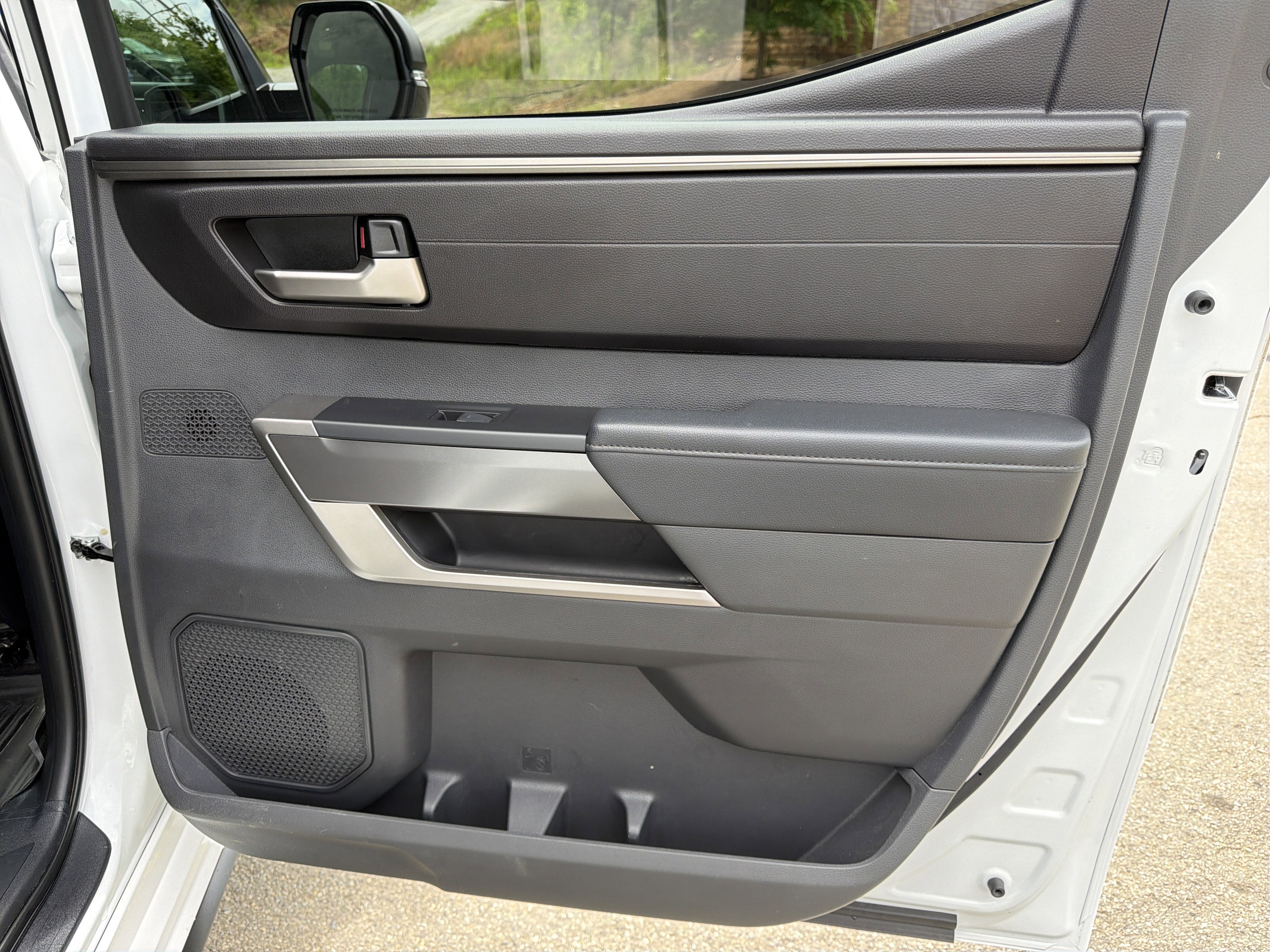 2024 Toyota Tundra 4WD SR5