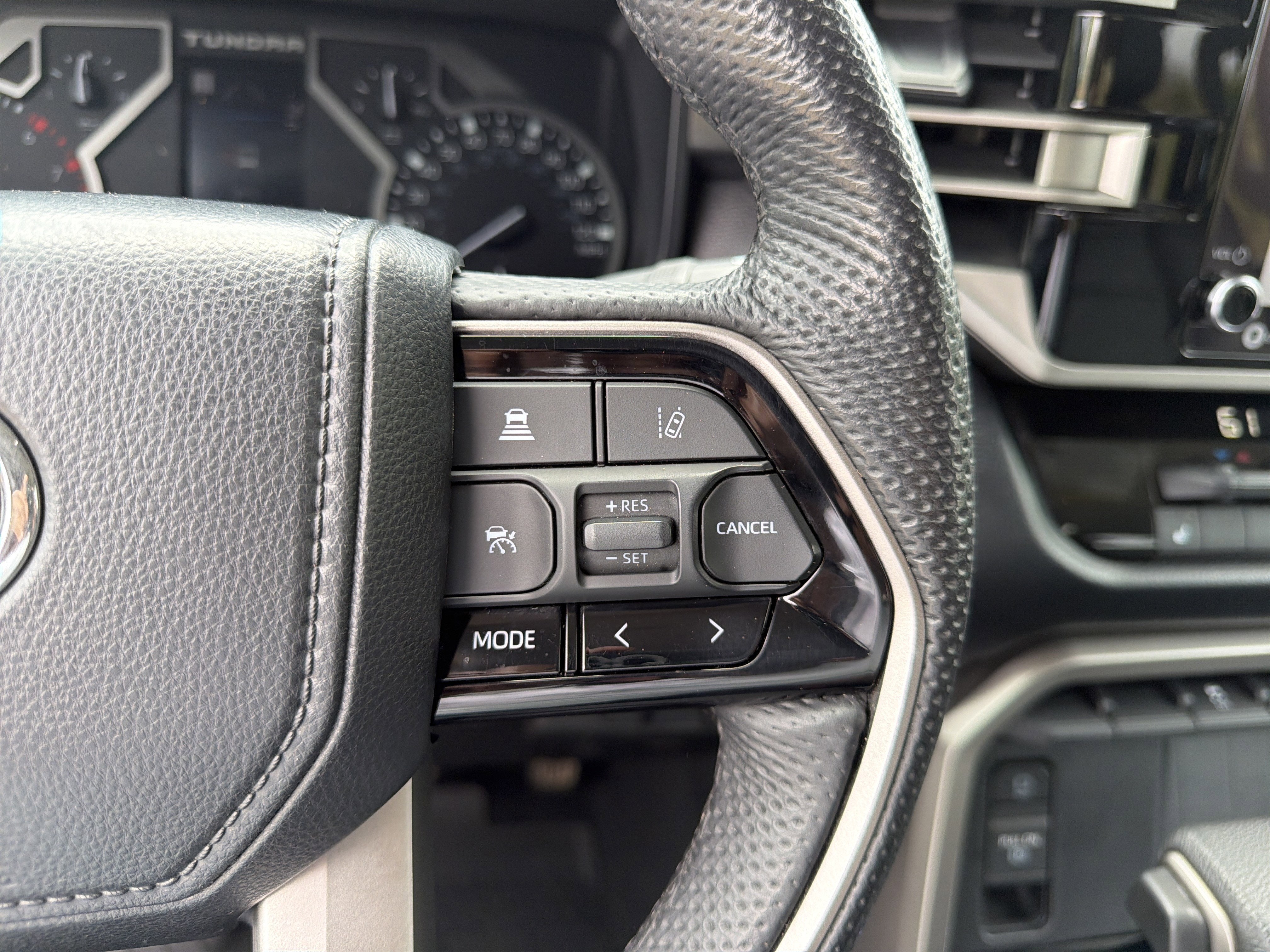 2024 Toyota Tundra 4WD SR5
