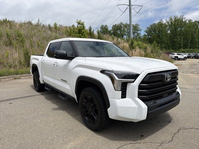 2024 Toyota Tundra 4WD SR5