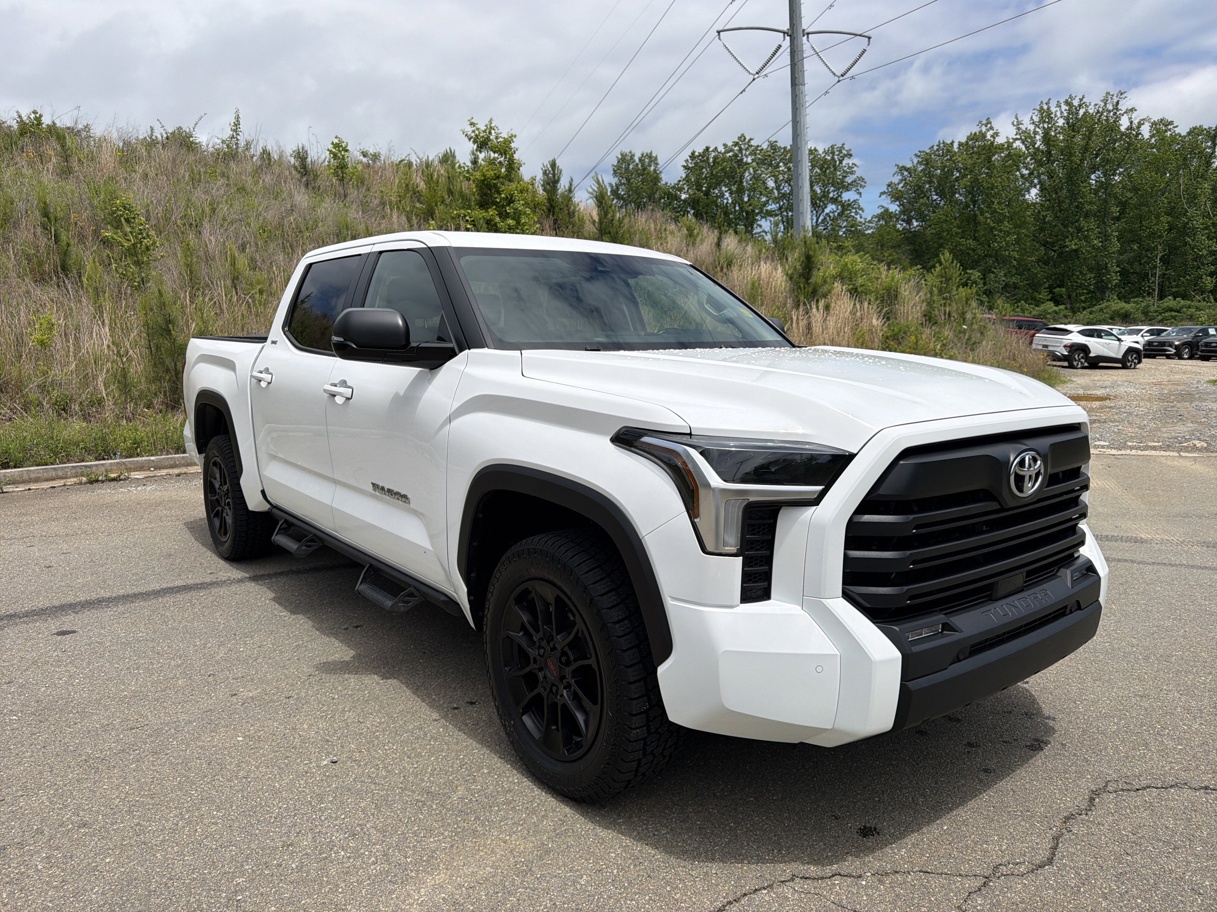 2024 Toyota Tundra 4WD SR5