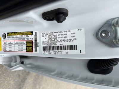 2024 Toyota Tundra 4WD SR5