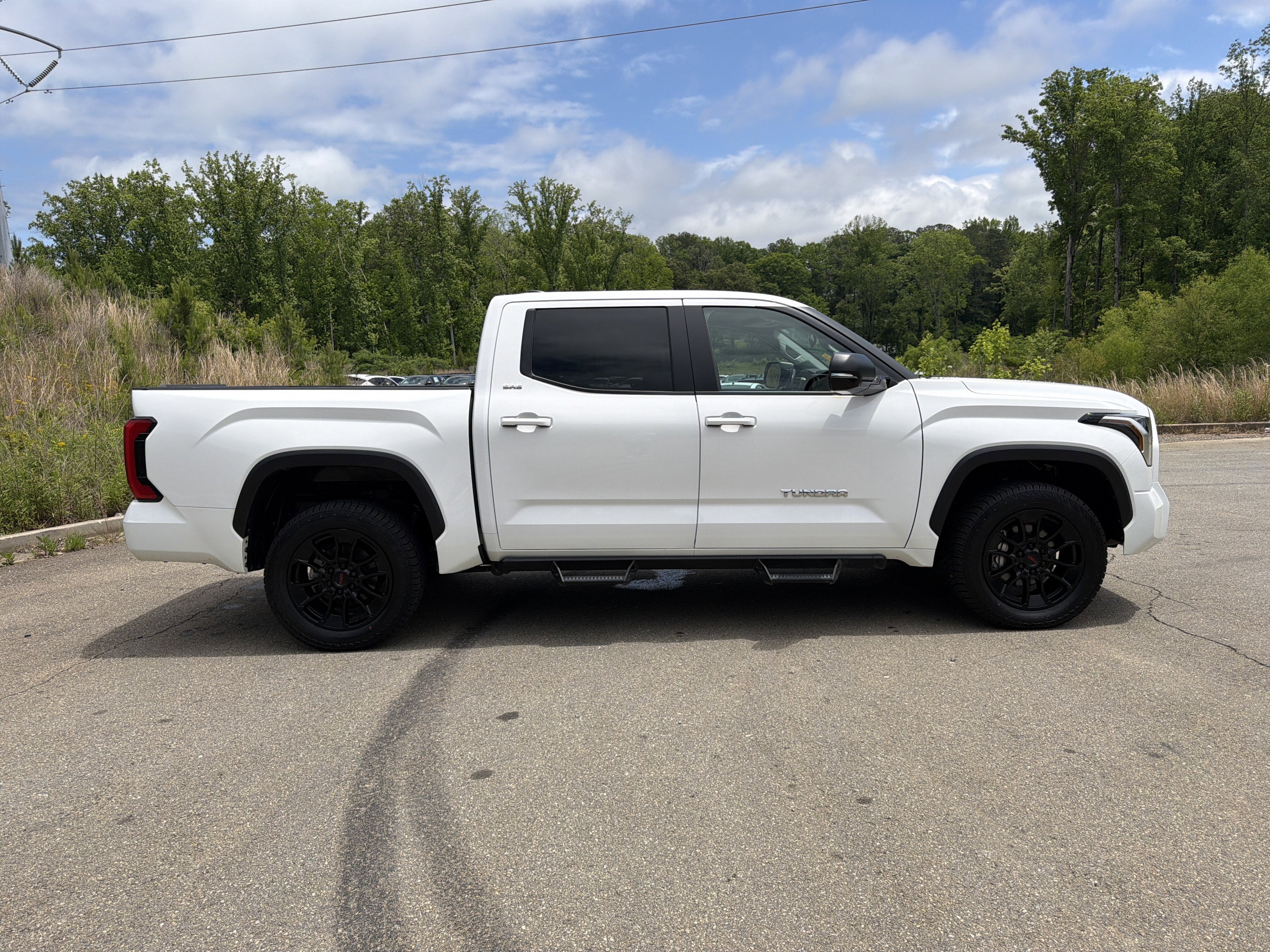 2024 Toyota Tundra 4WD SR5
