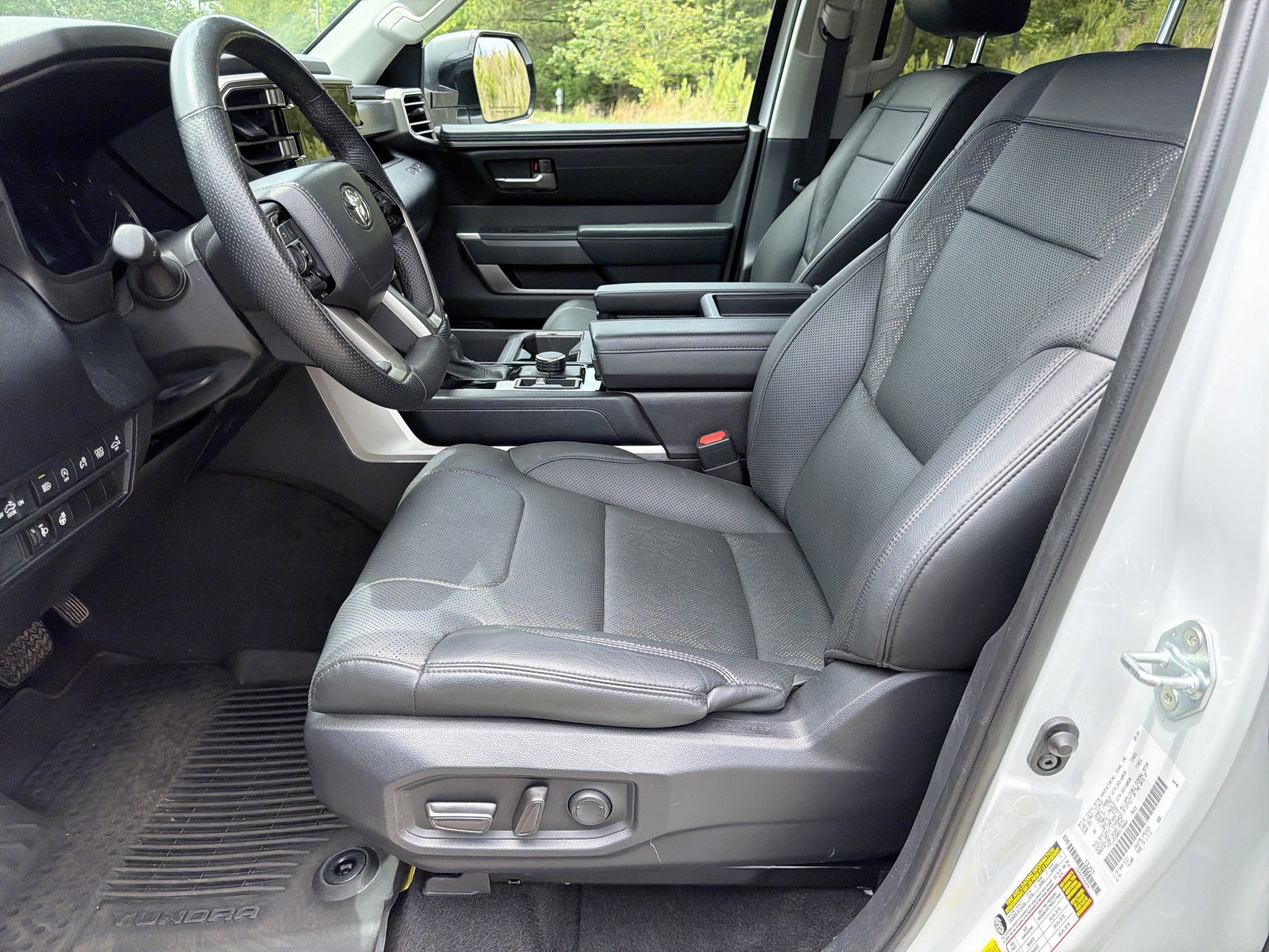 2024 Toyota Tundra 4WD SR5