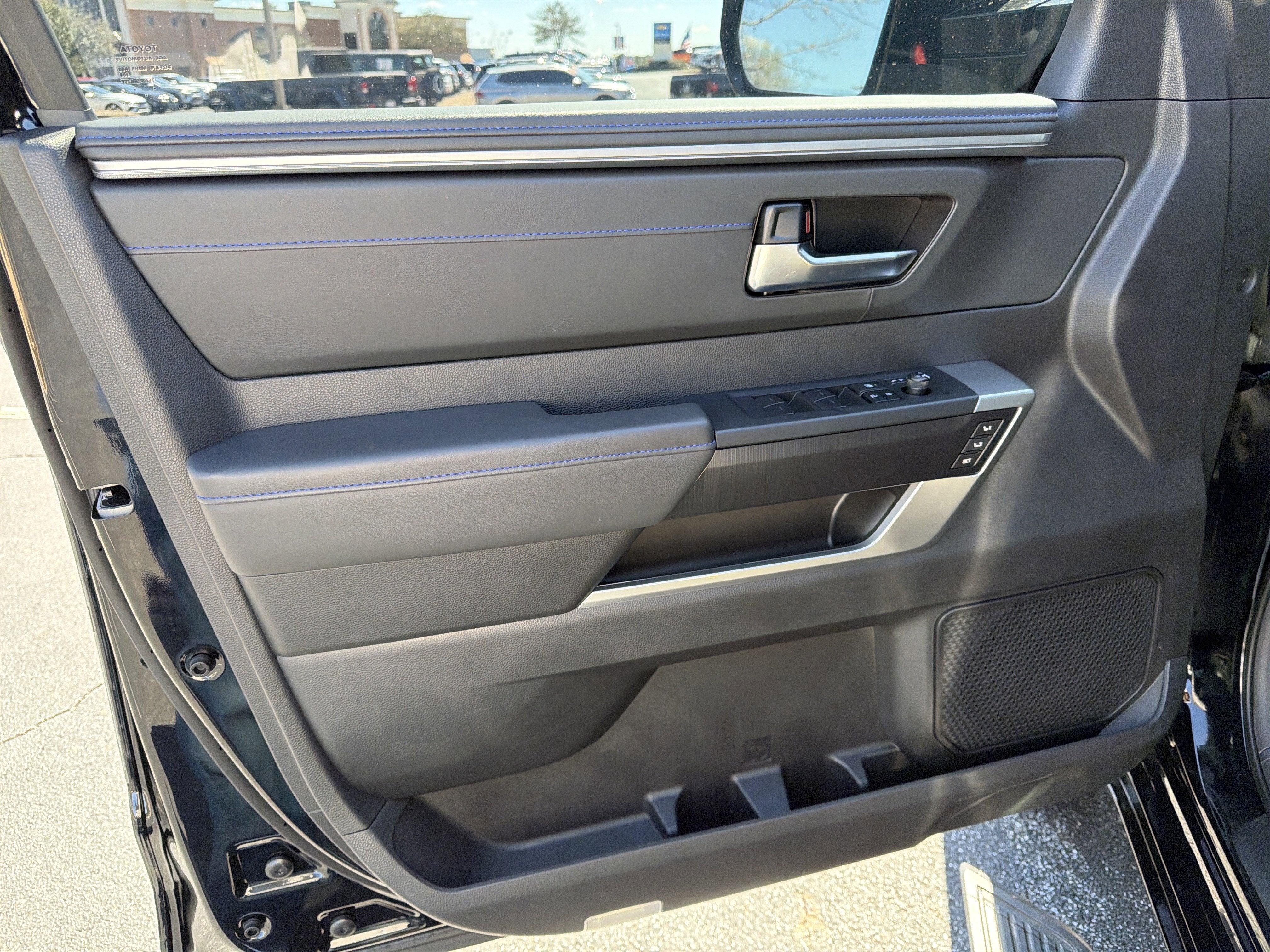 2025 Toyota Tundra 4WD Platinum Hybrid