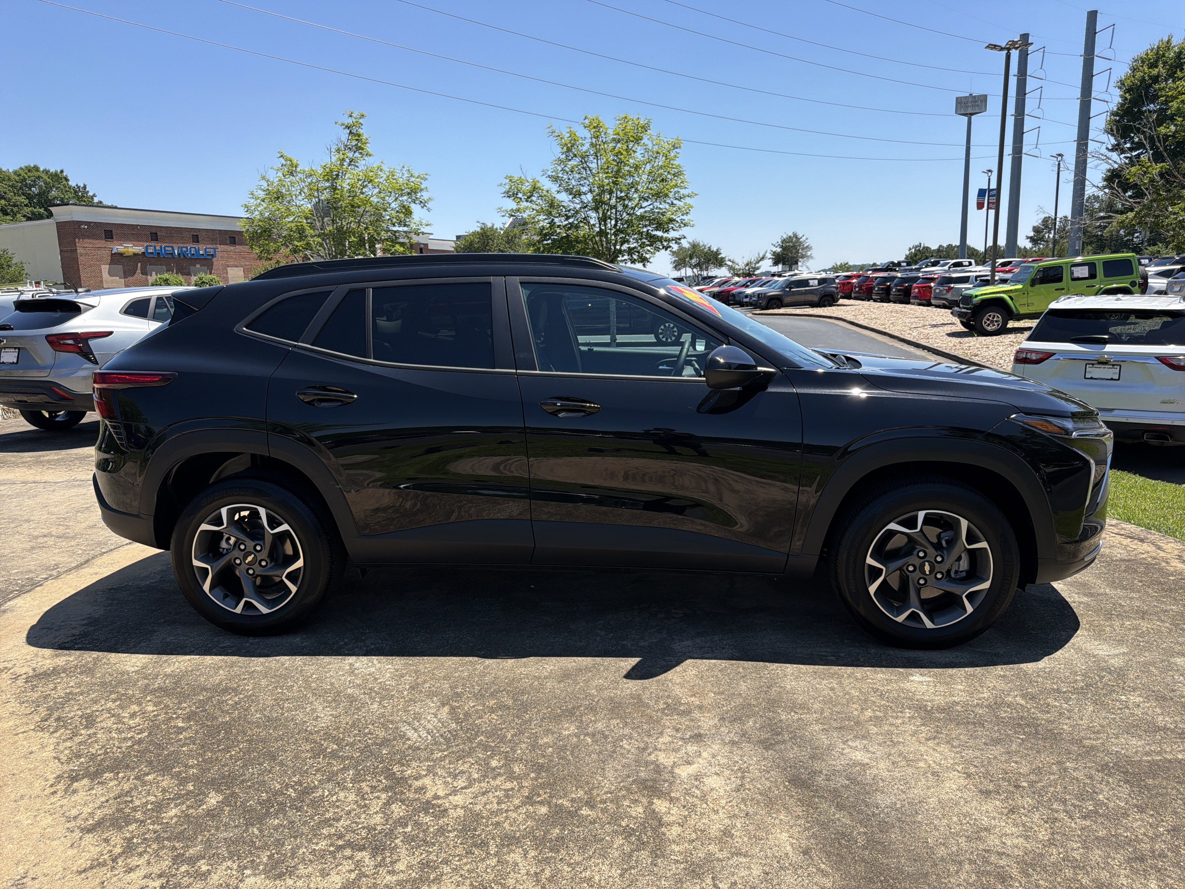 2024 Chevrolet Trax LT
