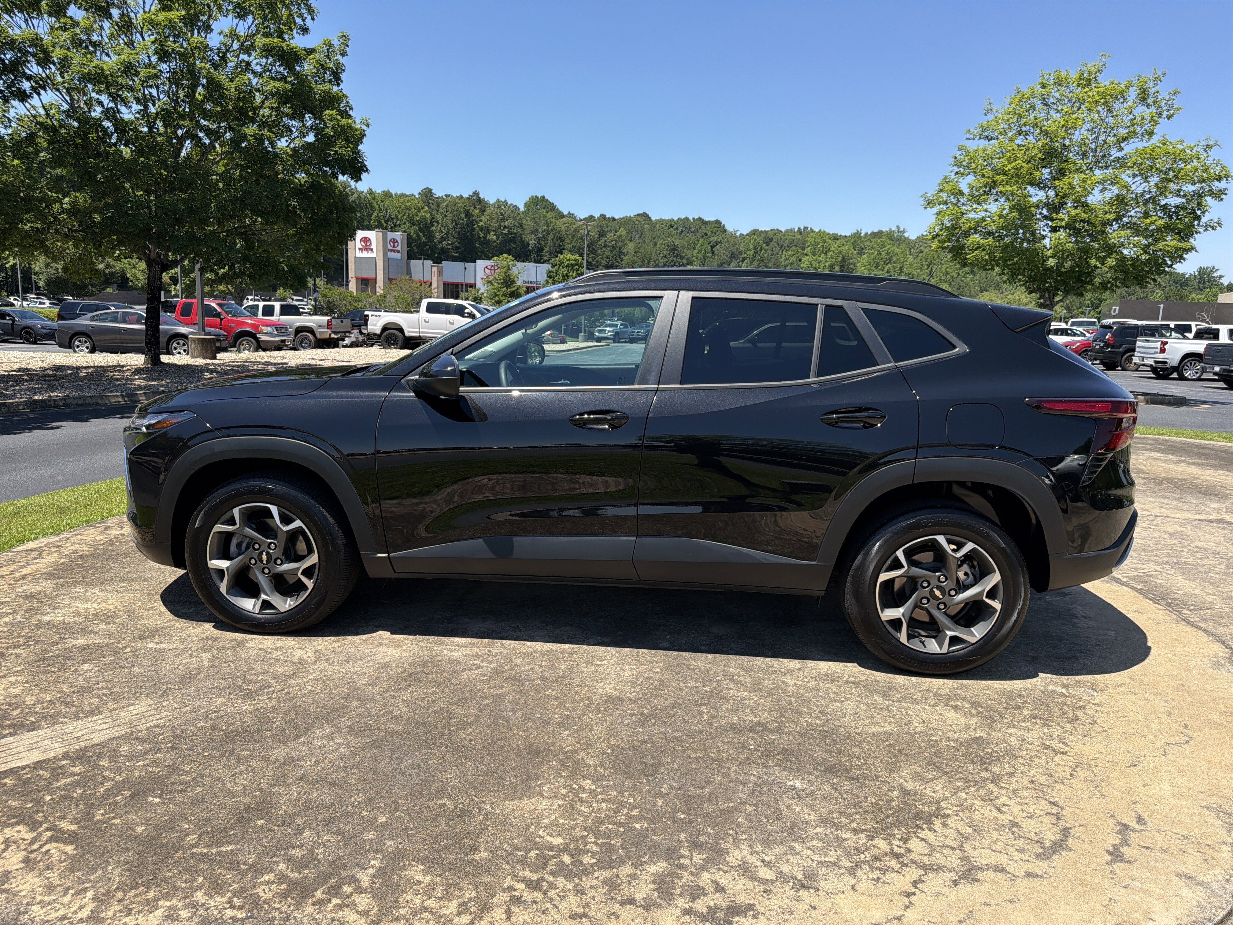 2024 Chevrolet Trax LT