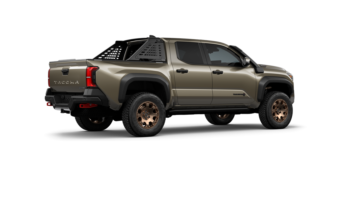 2026 Toyota Tacoma i-FORCE MAX Tacoma Trailhunter