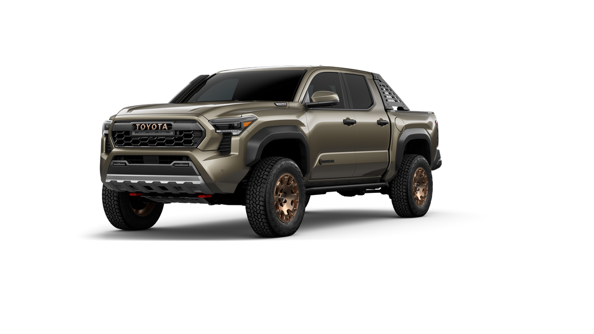 2026 Toyota Tacoma i-FORCE MAX Tacoma Trailhunter