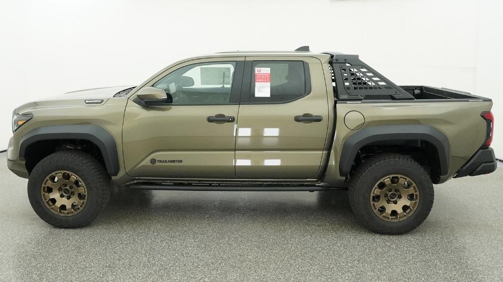 2026 Toyota Tacoma i-FORCE MAX Tacoma Trailhunter