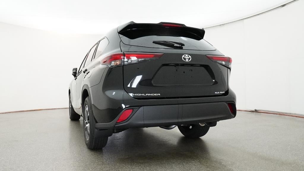 2026 Toyota Highlander XLE