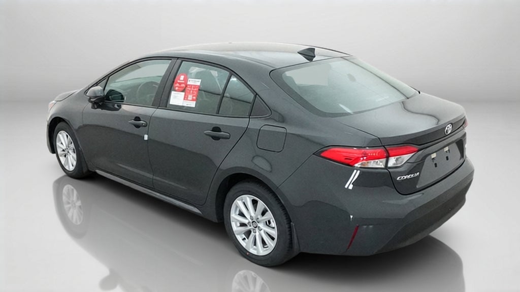 2027 Toyota Corolla LE