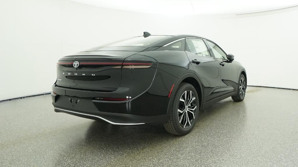 2026 Toyota Toyota Crown XLE