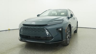 2026 Toyota Toyota Crown Signia XLE