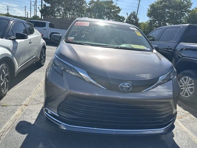 2025 Toyota Prius Plug-in Hybrid XSE