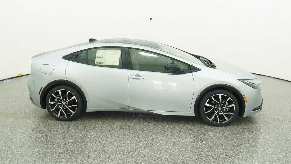 2025 Toyota Prius Plug-in Hybrid XSE