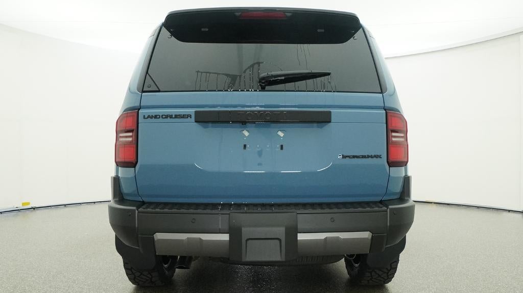 2027 Toyota Land Cruiser Base
