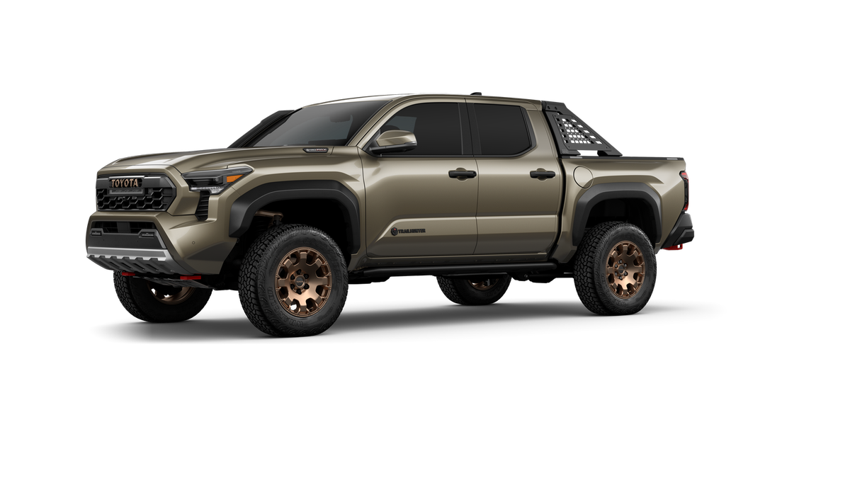 2026 Toyota Tacoma i-FORCE MAX Tacoma Trailhunter