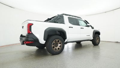 2025 Toyota Tacoma i-FORCE MAX Tacoma Trailhunter