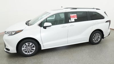 2026 Toyota Sienna XLE
