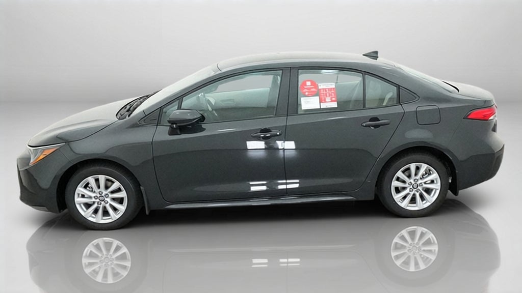 2027 Toyota Corolla LE