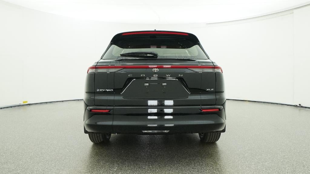 2025 Toyota Toyota Crown Signia XLE