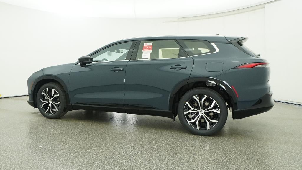 2026 Toyota Toyota Crown Signia XLE