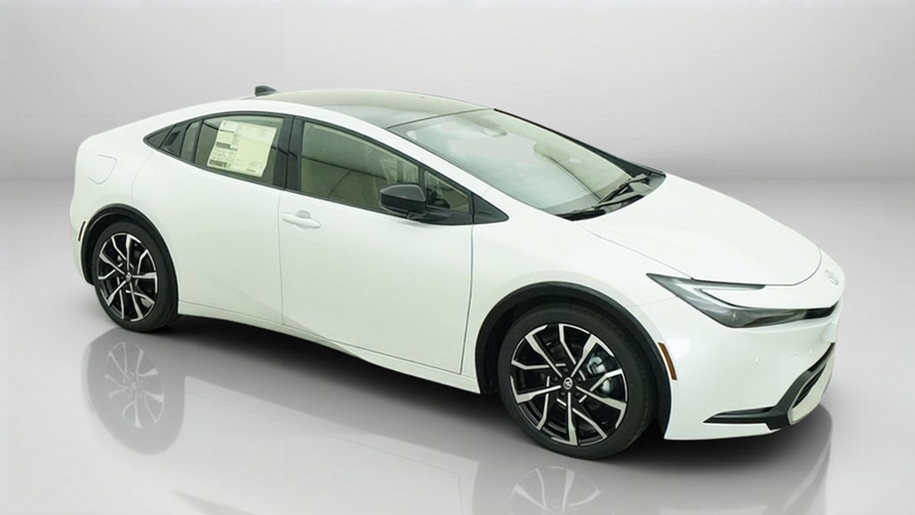 2027 Toyota Prius Plug-in Hybrid XSE