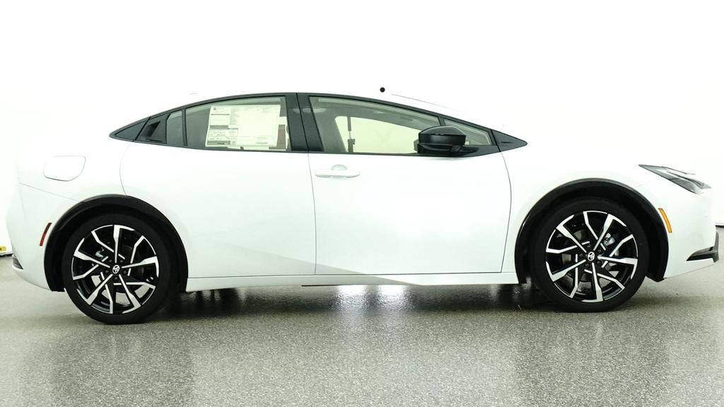 2027 Toyota Prius Plug-in Hybrid XSE