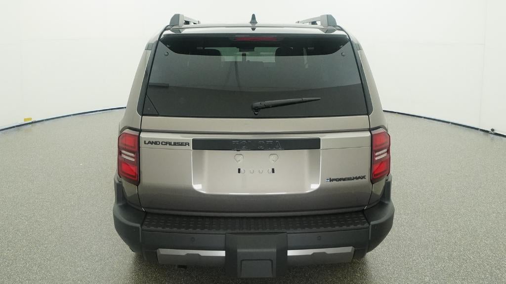 2027 Toyota Land Cruiser 4WD (Natl)