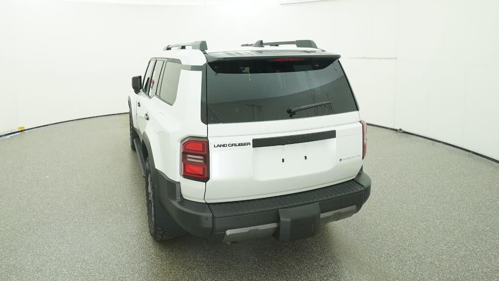 2026 Toyota Land Cruiser 4WD (Natl)