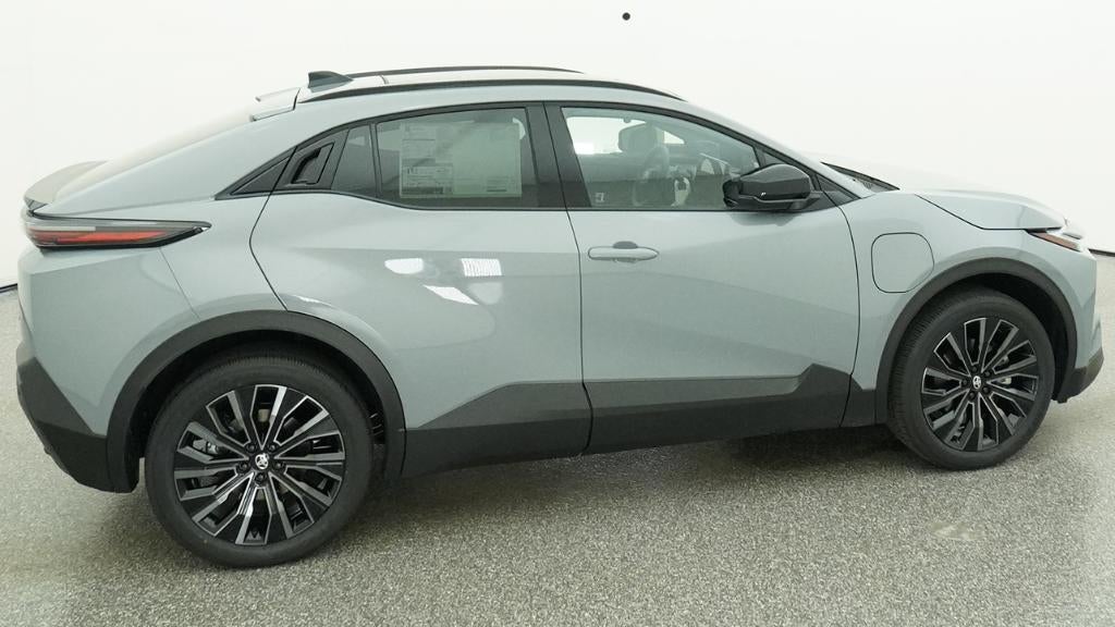2026 Toyota C-HR XSE