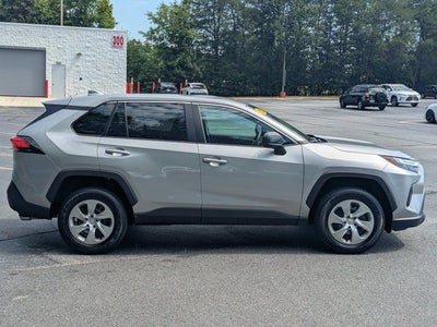 2023 Toyota RAV4 LE