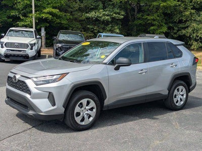 2023 Toyota RAV4 LE