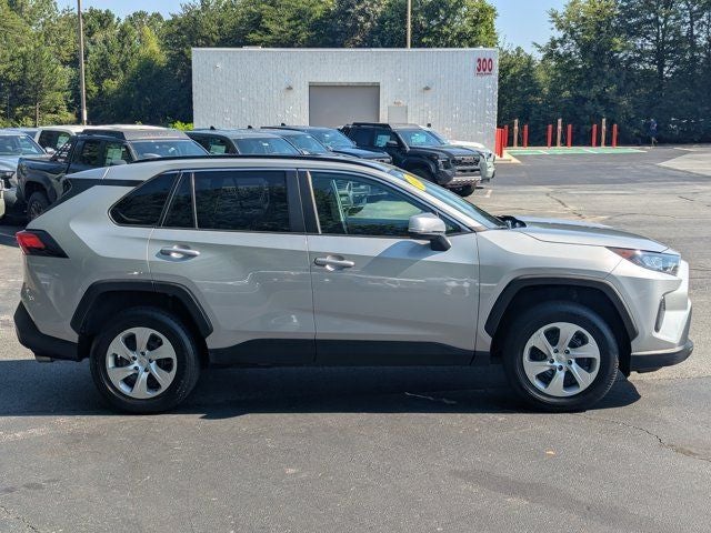 2021 Toyota RAV4 LE
