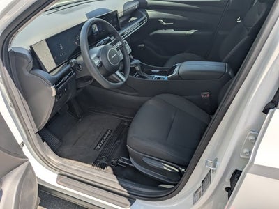 2025 Hyundai Tucson SE