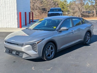 2025 Kia K4 LXS
