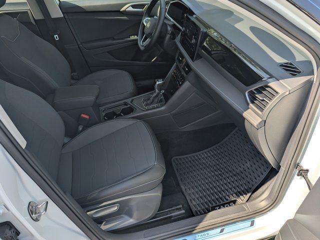 2025 Volkswagen Taos 1.5T SE Black