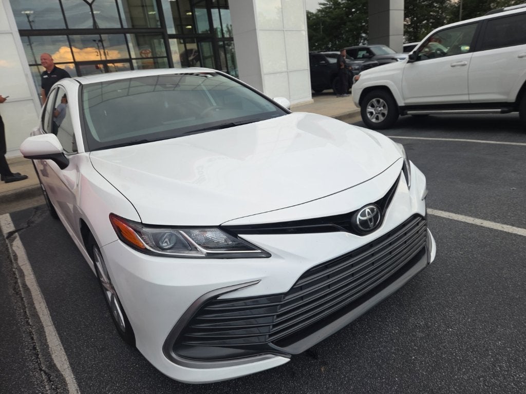 2022 Toyota Camry LE